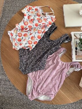 Bundle of 3 Current Tyed Girls Rashguard/Swimsuits size 6/7